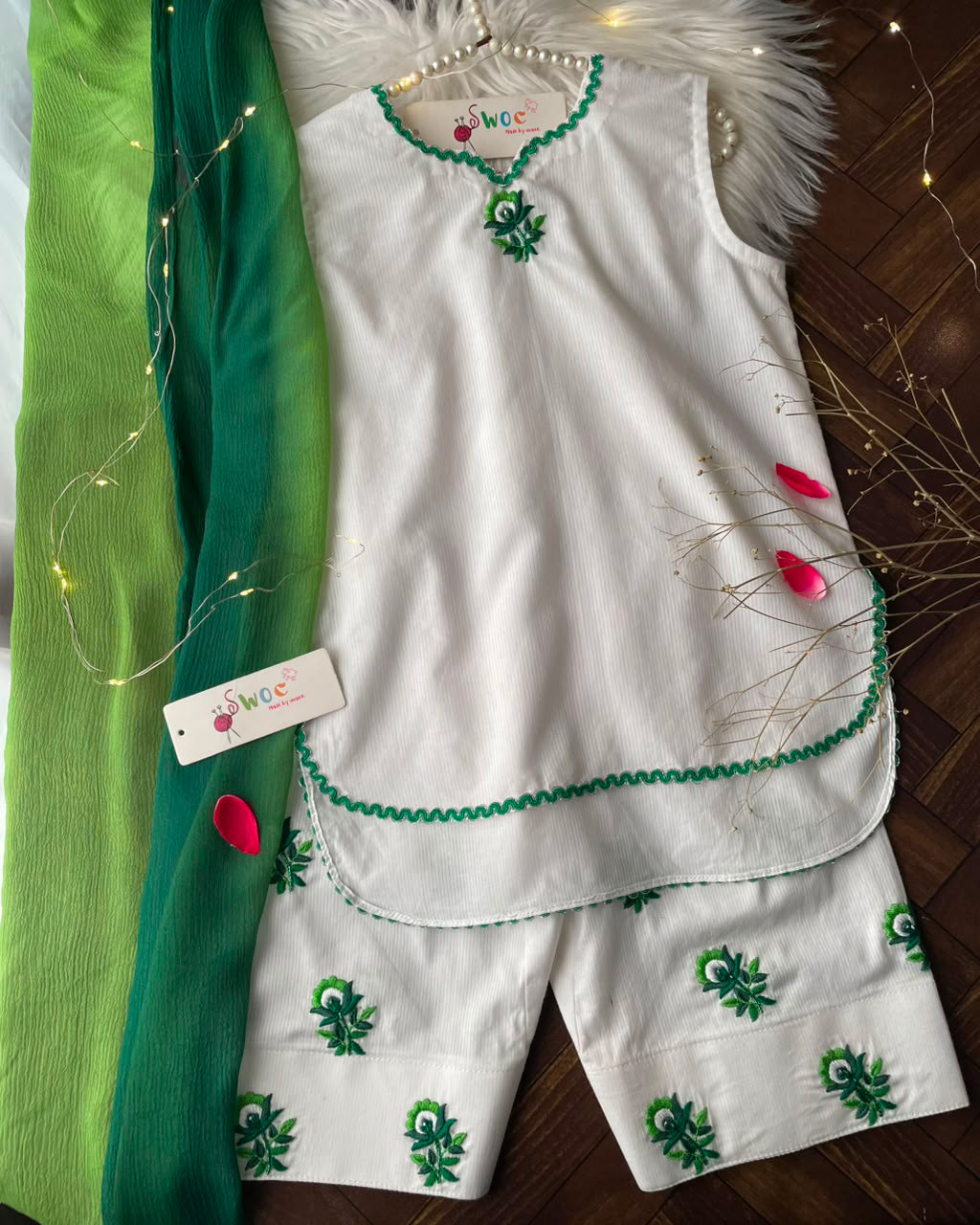 Sabza -3pc Girl
