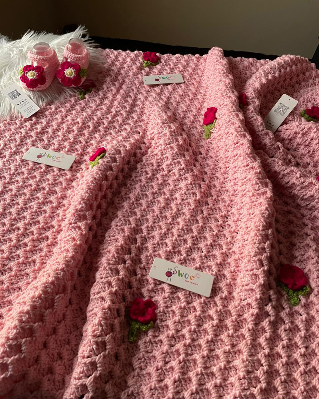 Pink Petals Blanket -1pc